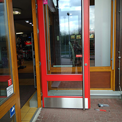 Fenster, Türen und Tore